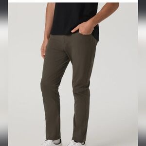 Vuori Meta Pant Slim Fit 31x29 Oregano